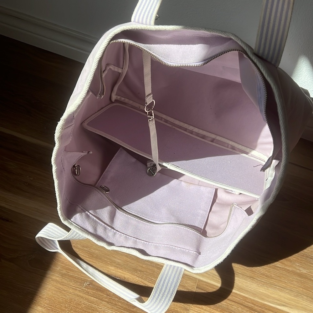 LACOSTE Canvas Large Weekend Tote Bag - Picture 13 of 15